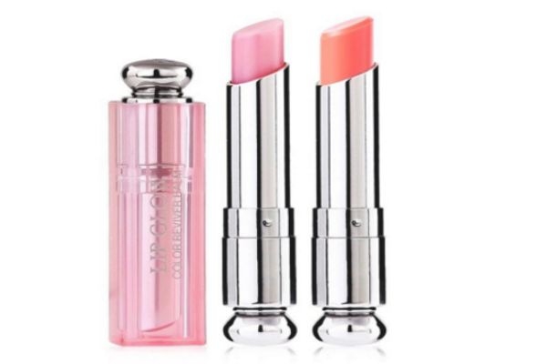 粉紅色口紅適合什么人 粉色口紅適合人群 粉紅色口紅適合什么人 粉色口紅適合人群