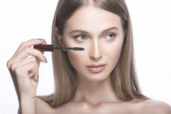 化妝品套裝的使用順序 一套化妝品的使用順序 化妝品套裝的使用順序 一套化妝品的使用順序