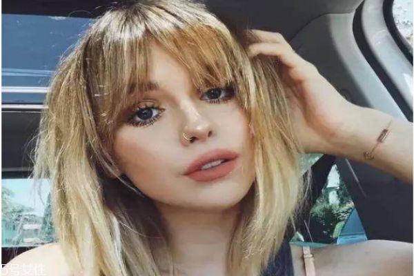 法式劉海適合什么人 法式劉海發(fā)型圖片 法式劉海適合什么人 法式劉海發(fā)型圖片