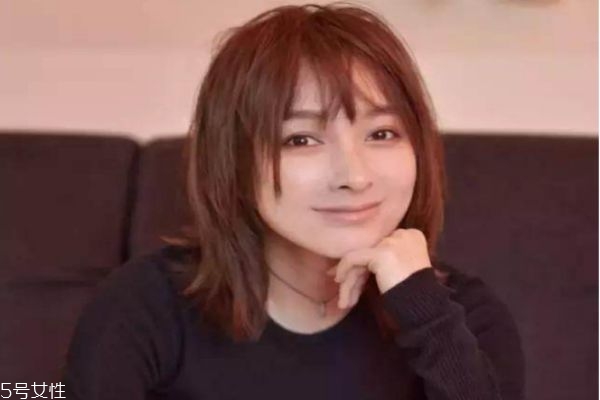 法式劉海適合什么人 法式劉海發(fā)型圖片 法式劉海適合什么人 法式劉海發(fā)型圖片