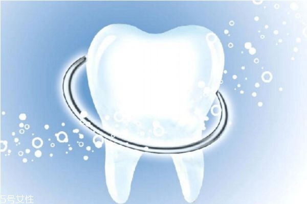 牙齒發(fā)黃的原因 快速美白牙齒方法 牙齒發(fā)黃的原因 快速美白牙齒方法