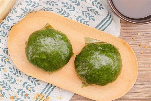艾草青團(tuán)怎么做會綠 加入小蘇打 艾草青團(tuán)怎么做會綠 加入小蘇打
