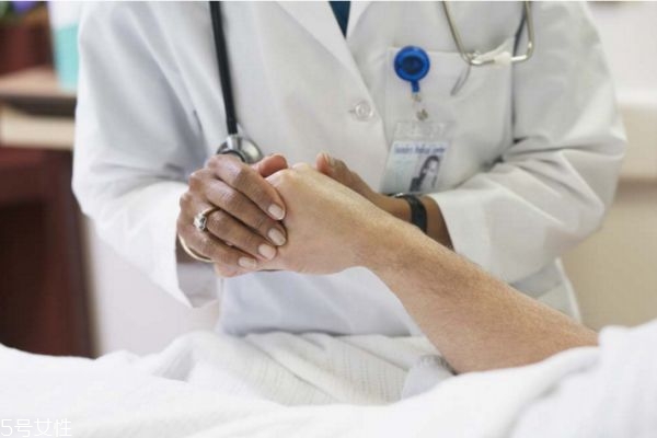 異位性皮炎怎么治療 保養(yǎng)預防是關鍵 異位性皮炎怎么治療 保養(yǎng)預防是關鍵