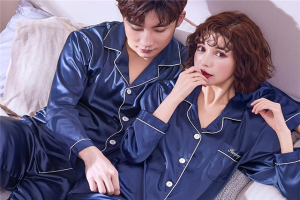 真絲睡衣適合冬天穿嗎 要注意保暖 真絲睡衣適合冬天穿嗎 要注意保暖