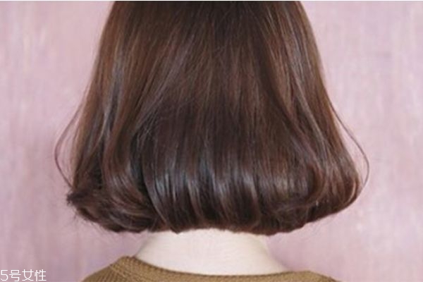 黃皮膚適合染什么顏色 皮膚黃染什么顏色顯白 黃皮膚適合染什么顏色 皮膚黃染什么顏色顯白