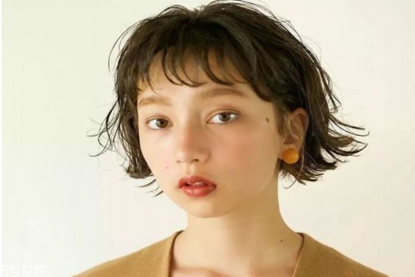 眉上劉海怎么剪好看 眉上劉海適合什么臉型 眉上劉海怎么剪好看 眉上劉海適合什么臉型
