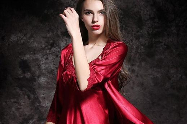 真絲睡衣什么顏色好看 淺色更利于睡眠 真絲睡衣什么顏色好看 淺色更利于睡眠