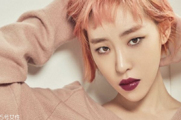 眉上劉海怎么剪好看 眉上劉海適合什么臉型 眉上劉海怎么剪好看 眉上劉海適合什么臉型