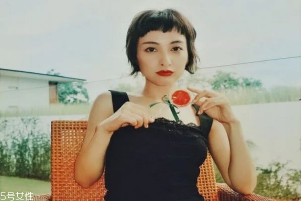 眉上劉海怎么剪好看 眉上劉海適合什么臉型 眉上劉海怎么剪好看 眉上劉海適合什么臉型