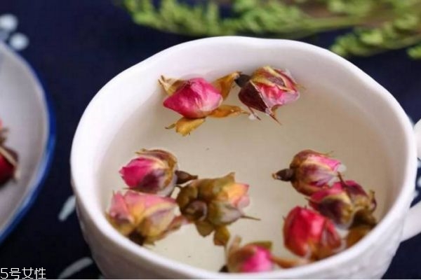 玫瑰花怎么泡茶比較好 玫瑰花泡水喝的9大禁忌 玫瑰花怎么泡茶比較好 玫瑰花泡水喝的9大禁忌