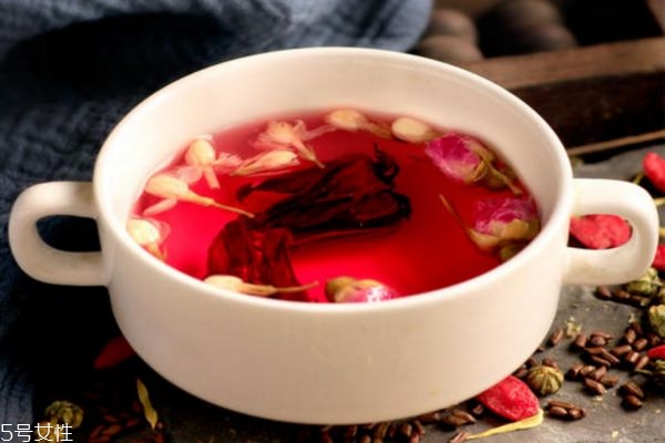 玫瑰花怎么泡茶比較好 玫瑰花泡水喝的9大禁忌 玫瑰花怎么泡茶比較好 玫瑰花泡水喝的9大禁忌