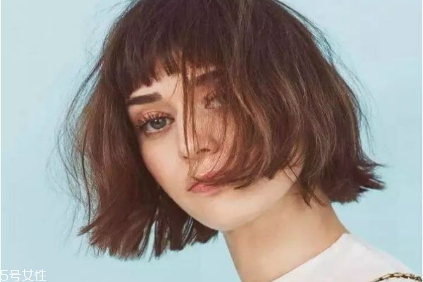眉上劉海怎么剪好看 眉上劉海適合什么臉型 眉上劉海怎么剪好看 眉上劉海適合什么臉型