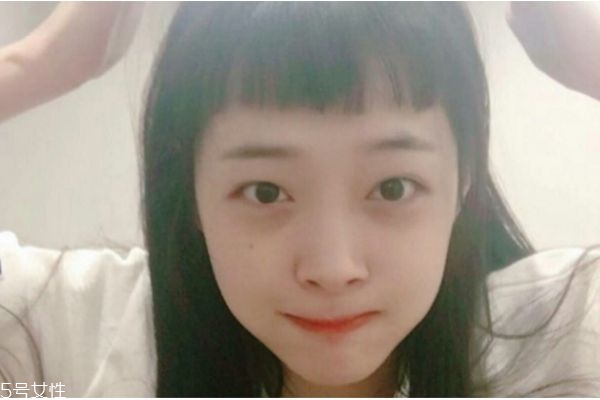 眉上劉海怎么剪好看 眉上劉海適合什么臉型 眉上劉海怎么剪好看 眉上劉海適合什么臉型