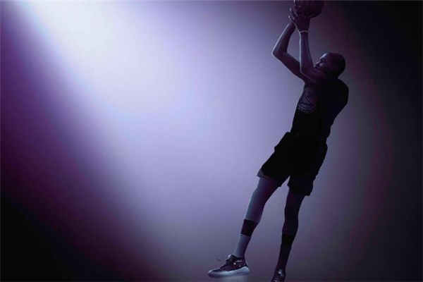 耐克kd12測(cè)評(píng) 杜蘭特12代球鞋測(cè)評(píng)