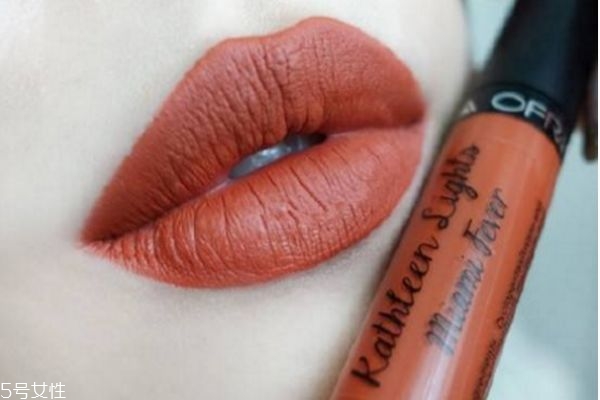 南瓜色口紅適合黃皮嗎 南瓜色口紅顯白嗎 南瓜色口紅適合黃皮嗎 南瓜色口紅顯白嗎