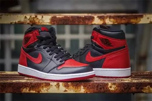 aj1禁穿和芝加哥區(qū)別 配色差異很大 aj1禁穿和芝加哥區(qū)別 配色差異很大