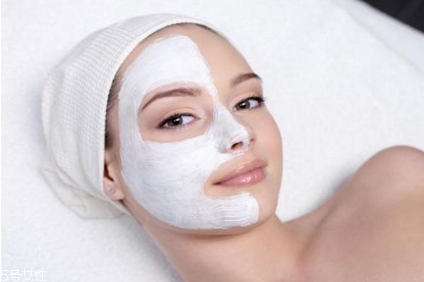 油性皮膚適合用睡眠面膜嗎 自制控油面膜 油性皮膚適合用睡眠面膜嗎 自制控油面膜