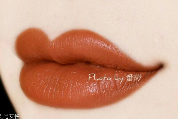 南瓜色口紅適合夏天嗎 臟橘色和南瓜色選哪個(gè) 南瓜色口紅適合夏天嗎 臟橘色和南瓜色選哪個(gè)