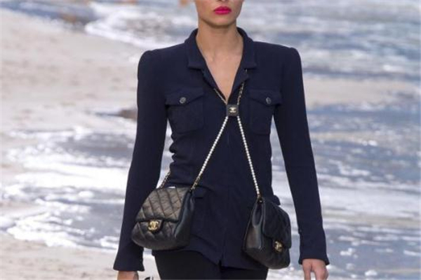 香奈兒雙挎包多少錢(qián) chanel新款雙挎袋價(jià)格 香奈兒雙挎包多少錢(qián) chanel新款雙挎袋價(jià)格