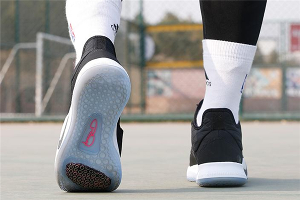 耐克pg3實戰(zhàn)怎么樣 保羅喬治3代實戰(zhàn)測評報告 耐克pg3實戰(zhàn)怎么樣 保羅喬治3代實戰(zhàn)測評報告