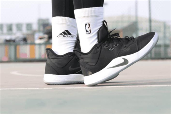 耐克pg3實戰(zhàn)怎么樣 保羅喬治3代實戰(zhàn)測評報告 耐克pg3實戰(zhàn)怎么樣 保羅喬治3代實戰(zhàn)測評報告