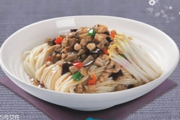 哪些食物吃了幫助減肥 減肥小竅門 哪些食物吃了幫助減肥 減肥小竅門