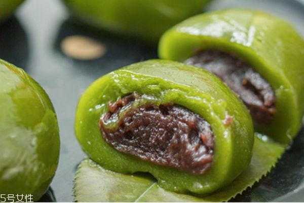 青團(tuán)怎么蒸才能不粘鍋 青團(tuán)怎么加熱好 青團(tuán)怎么蒸才能不粘鍋 青團(tuán)怎么加熱好