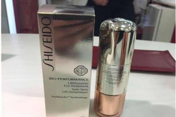 盼麗風(fēng)姿眼霜和百優(yōu)眼霜哪個(gè)好 盼麗風(fēng)姿與百優(yōu)的區(qū)別 盼麗風(fēng)姿眼霜和百優(yōu)眼霜哪個(gè)好 盼麗風(fēng)姿與百優(yōu)的區(qū)別