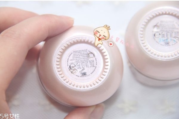 盼麗風(fēng)姿眼霜適合什么年齡 盼麗風(fēng)姿眼霜真假 盼麗風(fēng)姿眼霜適合什么年齡 盼麗風(fēng)姿眼霜真假