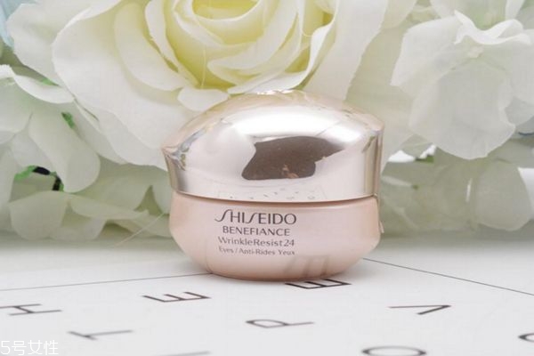 盼麗風(fēng)姿眼霜和百優(yōu)眼霜哪個(gè)好 盼麗風(fēng)姿與百優(yōu)的區(qū)別 盼麗風(fēng)姿眼霜和百優(yōu)眼霜哪個(gè)好 盼麗風(fēng)姿與百優(yōu)的區(qū)別