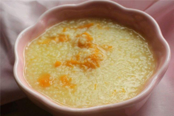 小米南瓜粥的做法 春季養(yǎng)生粥 小米南瓜粥的做法 春季養(yǎng)生粥