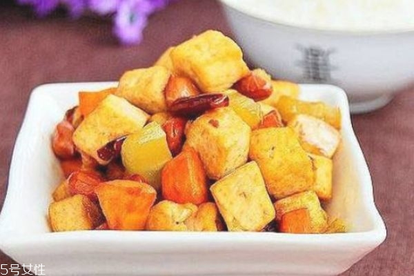 怎么做豆腐好吃又簡(jiǎn)單 家常豆腐的做法 怎么做豆腐好吃又簡(jiǎn)單 家常豆腐的做法