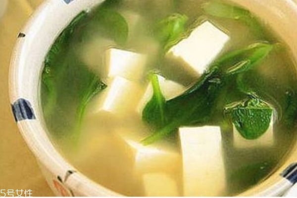 怎么做豆腐好吃又簡(jiǎn)單 家常豆腐的做法 怎么做豆腐好吃又簡(jiǎn)單 家常豆腐的做法