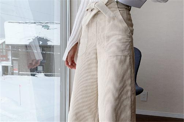 燈芯絨磨白了怎么辦 褲子發(fā)白這樣解決 燈芯絨磨白了怎么辦 褲子發(fā)白這樣解決