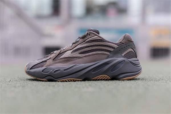 yeezy 700 v2 geode測評 椰子700geode實(shí)物上腳效果