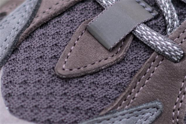 yeezy 700 v2 geode測評 椰子700geode實(shí)物上腳效果