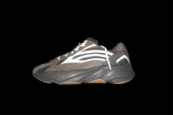 yeezy 700 v2 geode測評 椰子700geode實(shí)物上腳效果