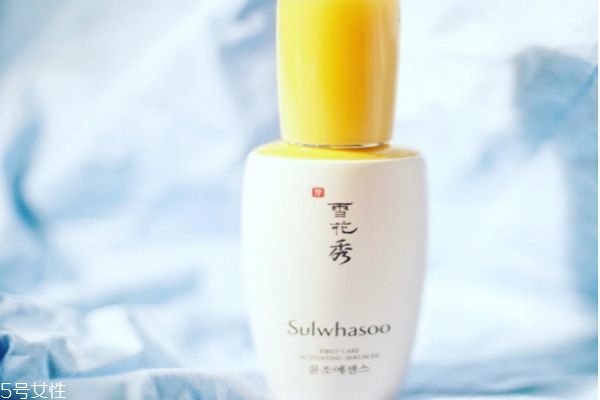 補水精華液哪個好 精華液的使用原則 補水精華液哪個好 精華液的使用原則