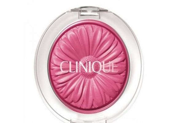 櫻花妝的畫法 4步打造超粉嫩櫻花妝 櫻花妝的畫法 4步打造超粉嫩櫻花妝