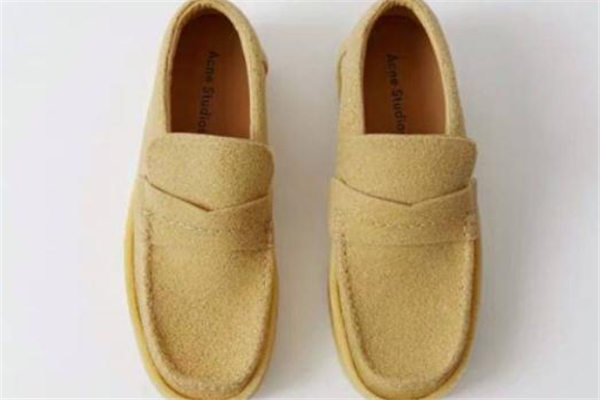 海綿豆豆鞋是什么牌子 看不懂的時(shí)尚 海綿豆豆鞋是什么牌子 看不懂的時(shí)尚