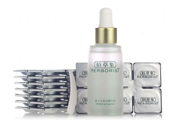 適合25歲用的品牌精華液有什么 25歲適合的精華液推薦 適合25歲用的品牌精華液有什么 25歲適合的精華液推薦