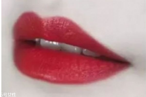 皮膚比較黃涂什么口紅 皮膚暗黃推薦幾款口紅 皮膚比較黃涂什么口紅 皮膚暗黃推薦幾款口紅