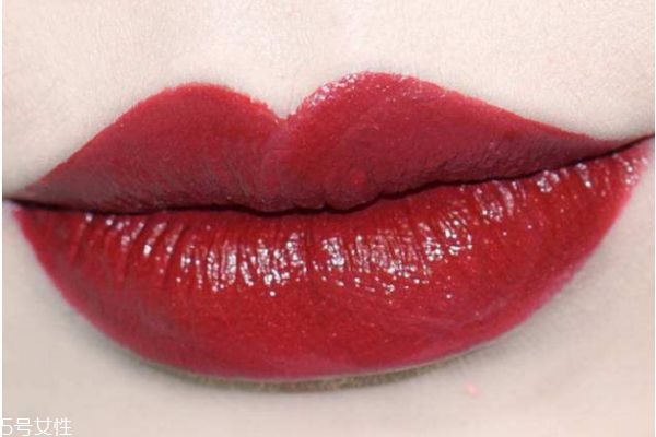 牛血色適合黃皮嗎 牛血色適合什么皮膚 牛血色適合黃皮嗎 牛血色適合什么皮膚