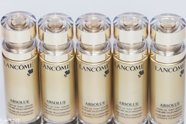 蘭蔻菁純粉底液成分 內含半瓶養(yǎng)膚精華液