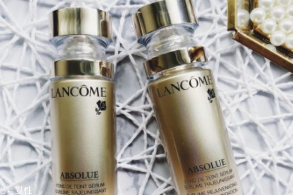 蘭蔻菁純粉底液成分 內含半瓶養(yǎng)膚精華液