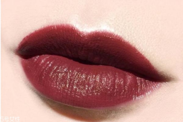 牛血色適合黃皮嗎 牛血色適合什么皮膚 牛血色適合黃皮嗎 牛血色適合什么皮膚