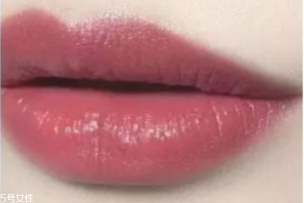 皮膚比較黃涂什么口紅 皮膚暗黃推薦幾款口紅 皮膚比較黃涂什么口紅 皮膚暗黃推薦幾款口紅