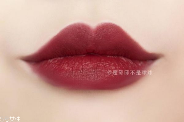 牛血色適合黃皮嗎 牛血色適合什么皮膚 牛血色適合黃皮嗎 牛血色適合什么皮膚