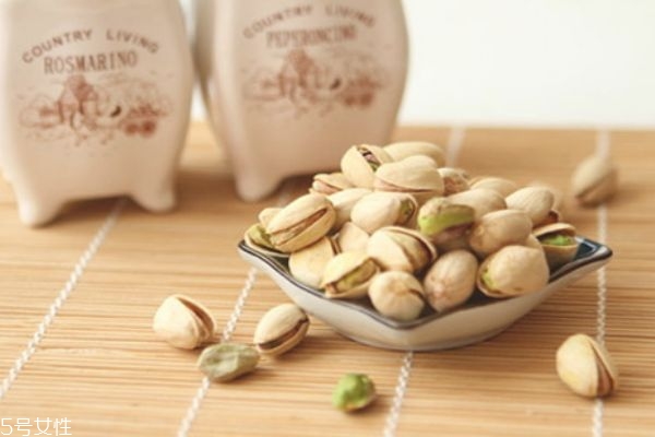 開心果是發(fā)物嗎 發(fā)物是哪些 開心果是發(fā)物嗎 發(fā)物是哪些