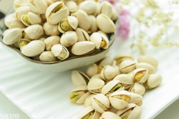 開心果是發(fā)物嗎 發(fā)物是哪些 開心果是發(fā)物嗎 發(fā)物是哪些